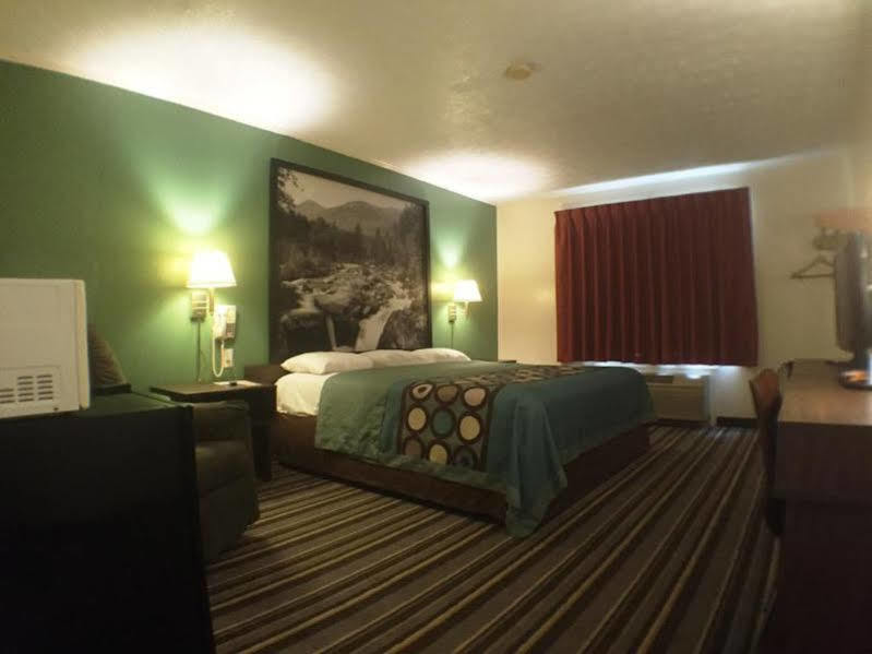 Syracuse Inn East Syracuse Exteriör bild